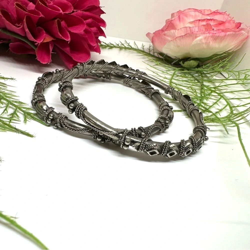 Vintage Ornate Metal Bangle Bracelet